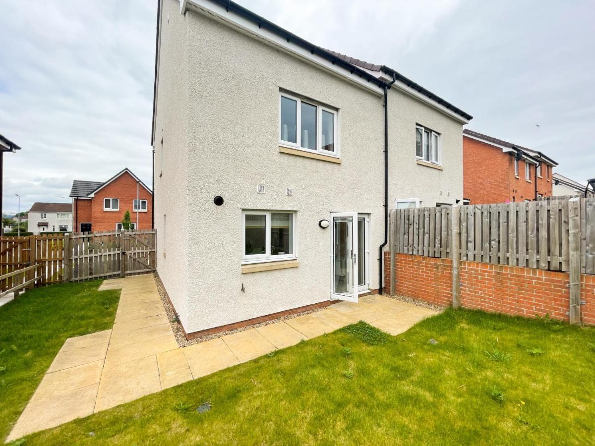 Newly Developed 3 Bedroom Home Glasgow Extérieur photo