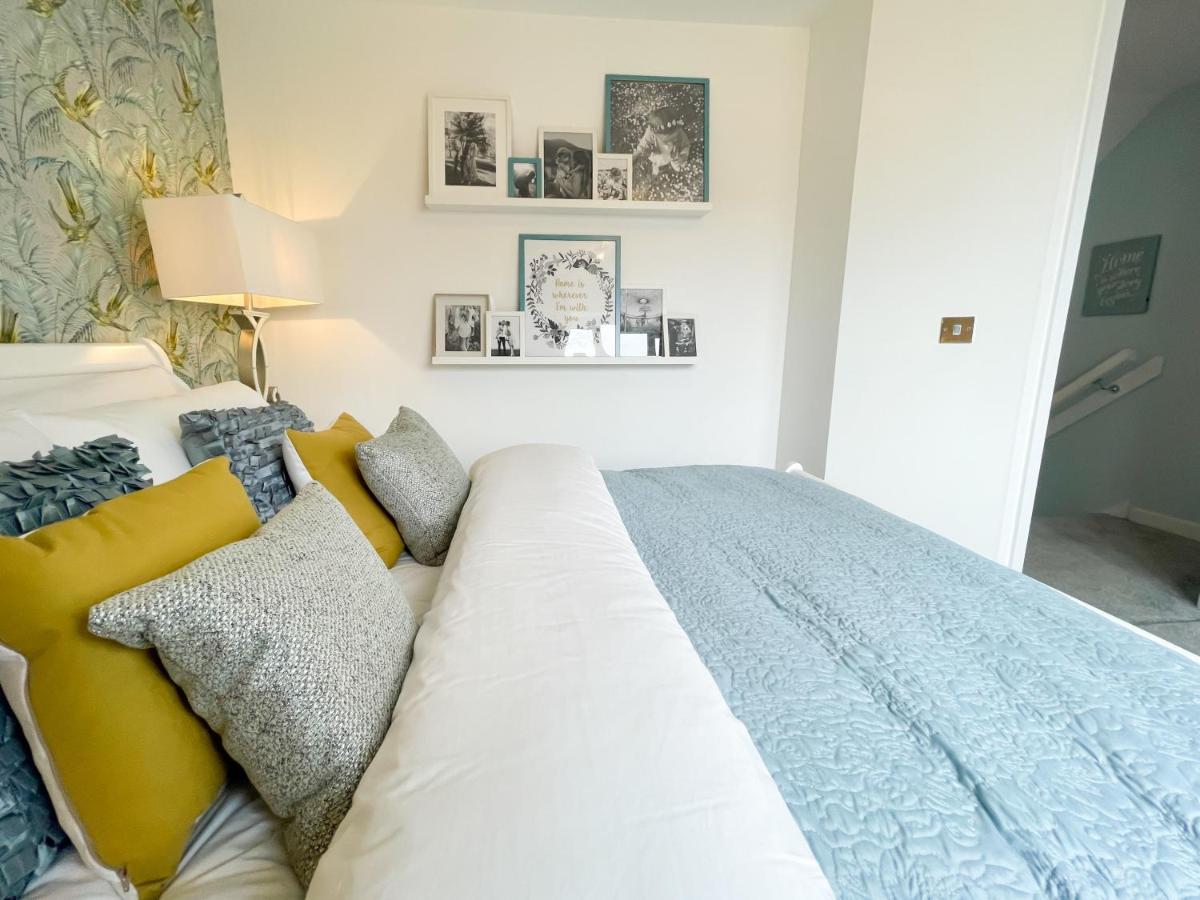Newly Developed 3 Bedroom Home Glasgow Extérieur photo